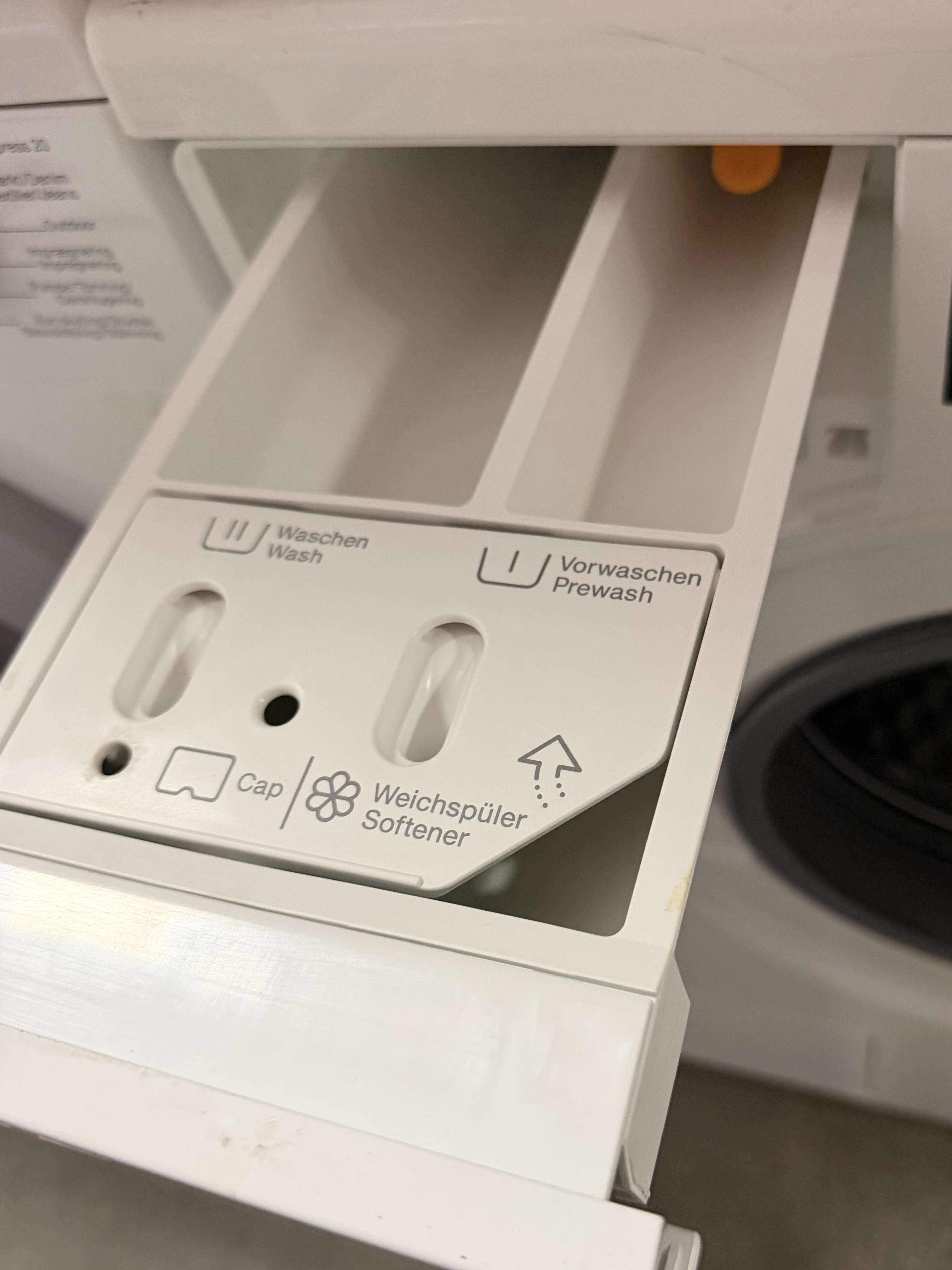 Miele WDB020 — продуктова снимка
