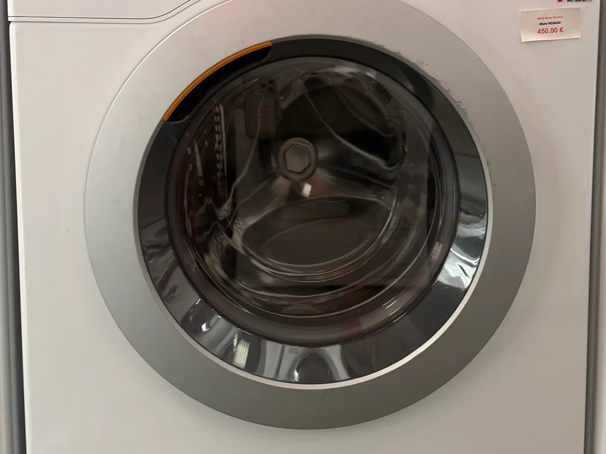 Miele WDB020 — продуктова снимка